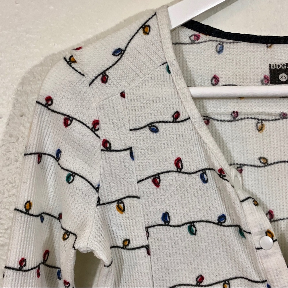\BDG\• Holiday String Lights Romper - Picture 2 of 8